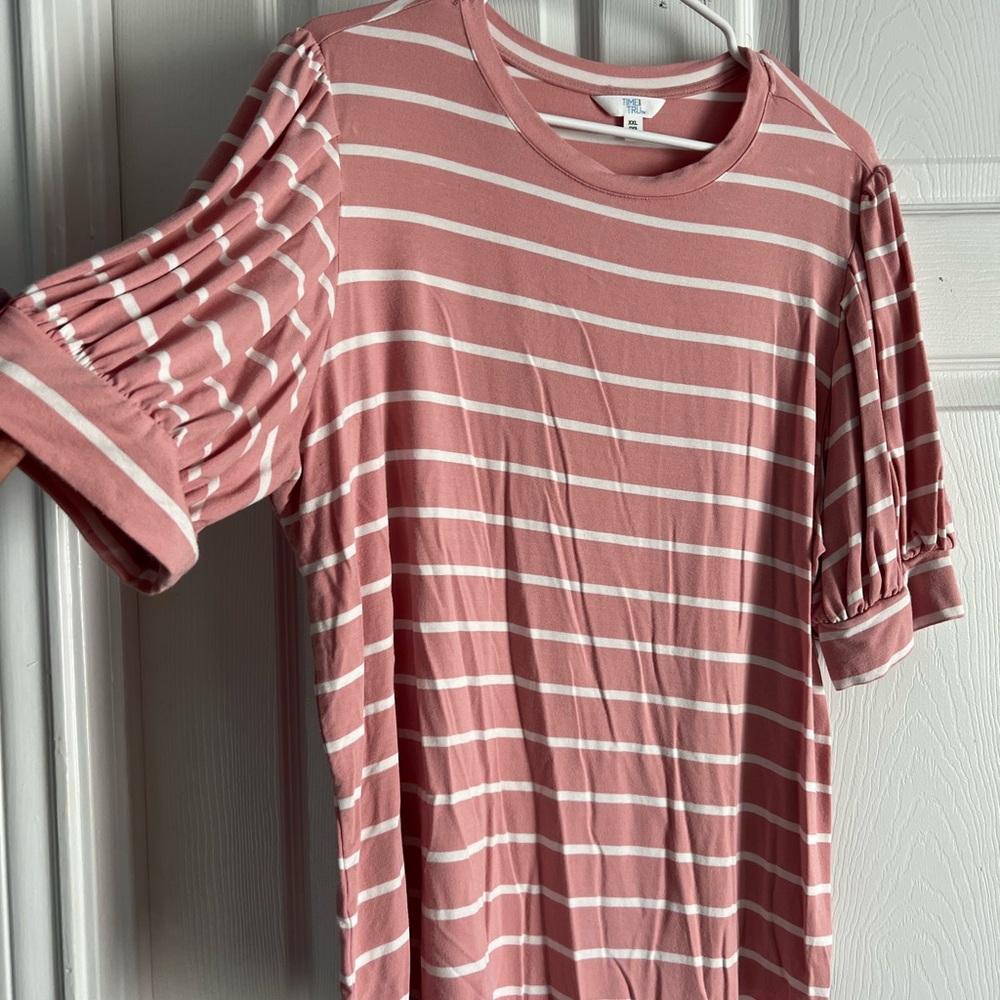2xl pink shirt